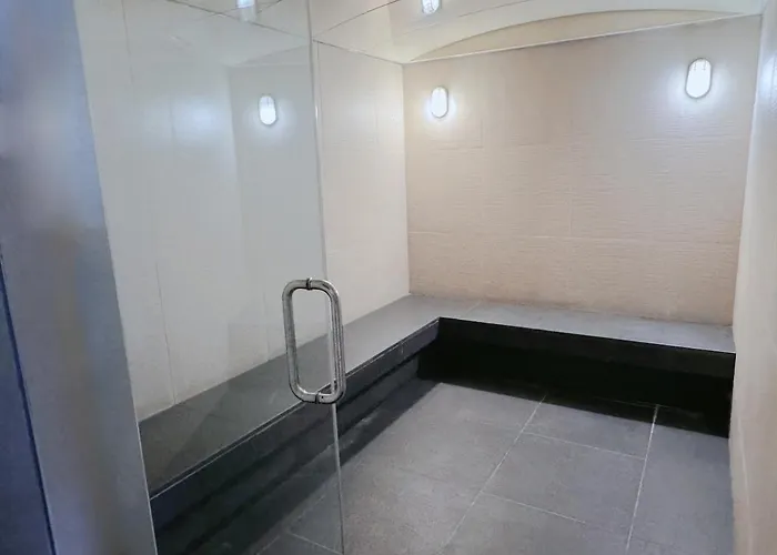 Luxury In Asoke *