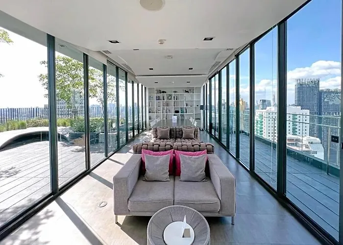 Luxury In Asoke شقة